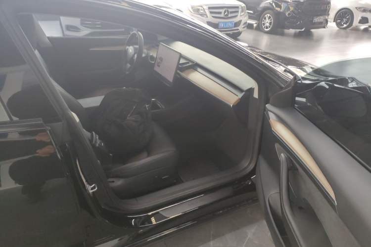 Used Tesla Model 3 2022 Rear-Wheel-Drive Version