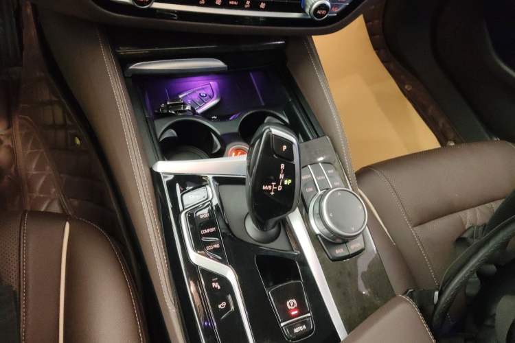 Used BMW 5 Series 2021 525Li Luxury Package
