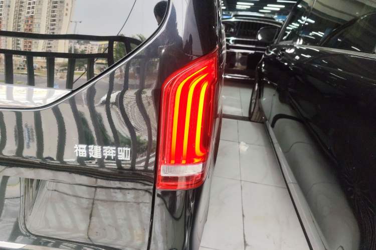 Used Mercedes-Benz V-Class 2018 V 260 Prestige Edition China VI
