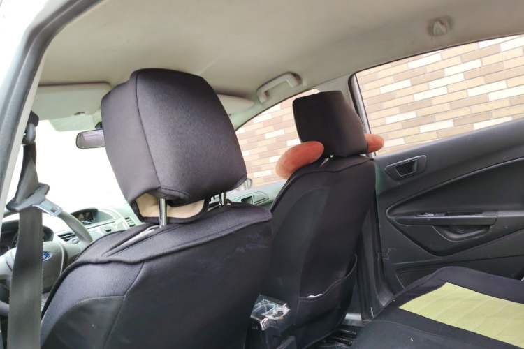 Used Ford Fiesta 2013 Sedan 1.5L Manual Fashion Edition Headliner