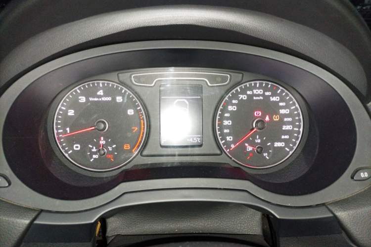 Used Audi Q3 2015 35 TFSI Comfort Model Instrument Cluster