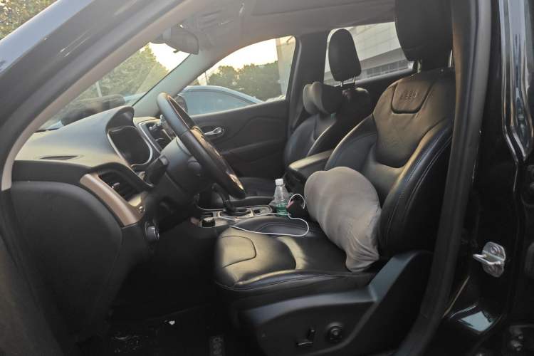 Used Jeep Cherokee 2017 2.4L Professional Smart Edition