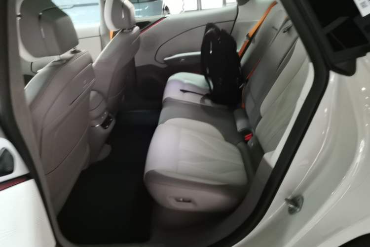 Used Zeekr 007GT 2025 Rear-Drive Intelligent Driving Version 75 kWh Left Rear Seat