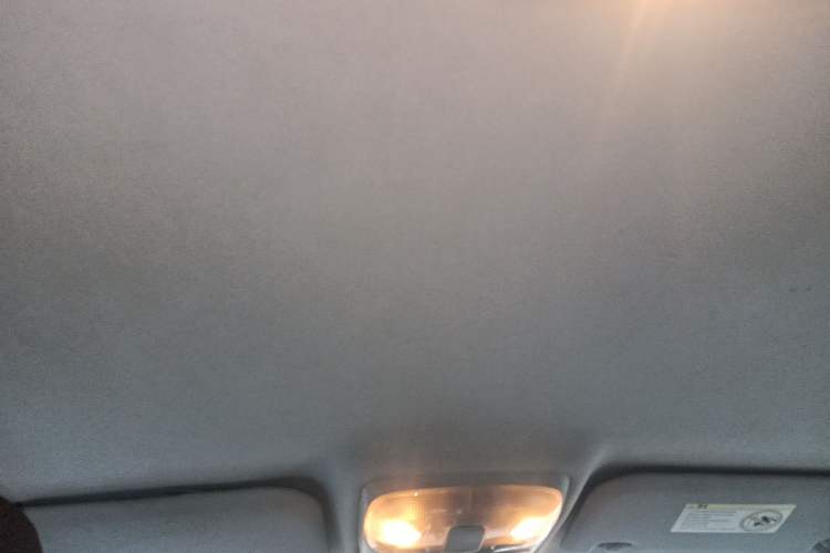 Used Haval H3 2012 2.5 TCI Two-Wheel-Drive Champion Edition Headliner