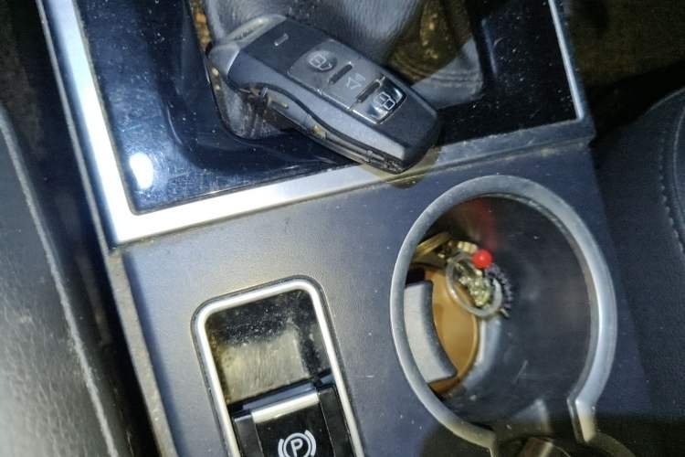 Used Haval H2 2017 Red-Label 1.5T Manual Two-Wheel Drive Luxury Model Vehicle Key