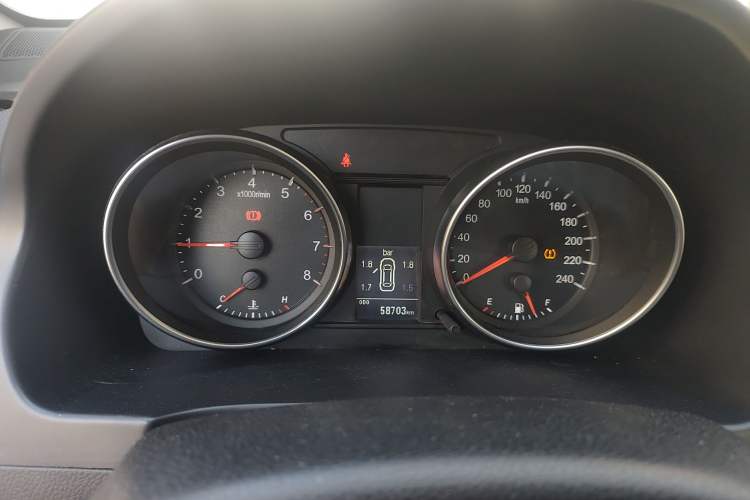 Used Haval H6 2013 Upgraded Model 1.5T Manual Two-Wheel Drive Urban Version