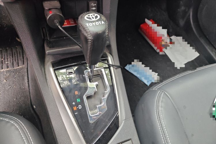 Used Toyota Corolla 2017 Revised Version 1.2T S-CVT GL-i Gear Lever