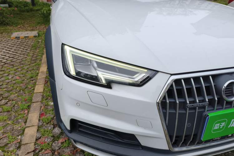 Used Audi A4 2017 45 TFSI allroad quattro Fashion Edition Right Front Headlight