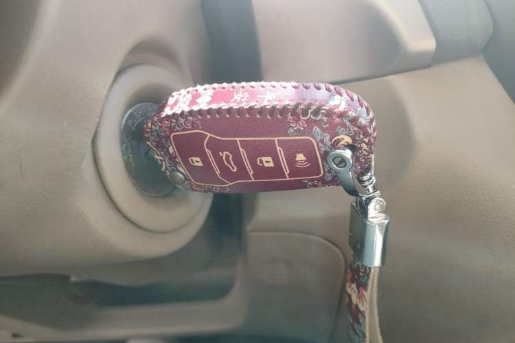 Used Nissan Sylphy 2012 Classic 1.6XE Manual Comfort Edition Vehicle Key