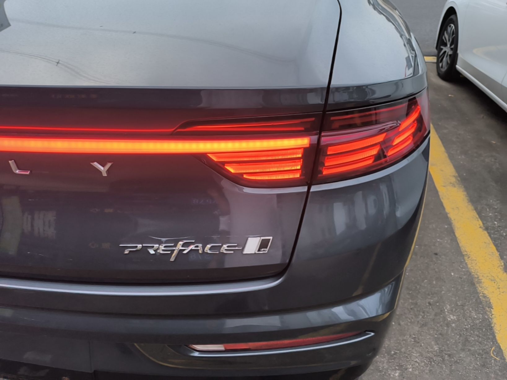 Geely Auto Preface 2025 Dongfang Yao 1.5TD Fuyao Edition — снимка 9