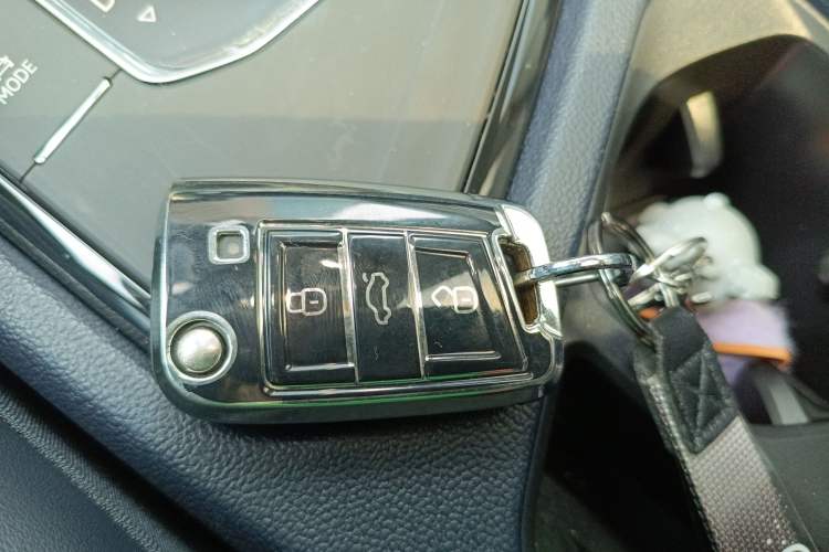 Used Volkswagen Tharu 2024 300TSI Two-Wheel-Drive Full Moon Edition Vehicle Key