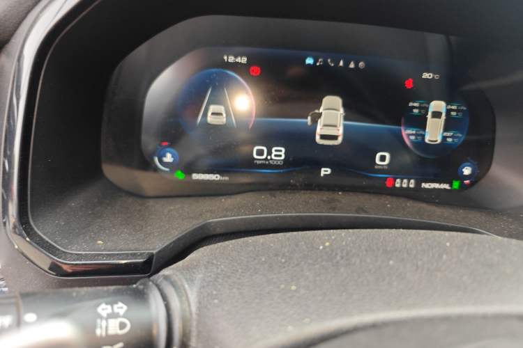 Used Haval F7 2021 2.0T All-Wheel Drive iJoy Odometer Close Up