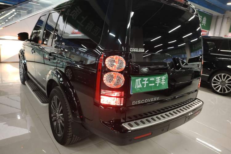 Used Land Rover Discovery 2016 3.0 SC Obsidian Black Heritage Edition SE