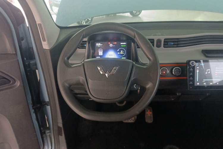 Used Wuling Hongguang MINIEV 2020 Freedom Version Lithium Iron Phosphate
