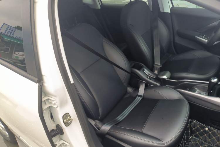 Used Peugeot 2008 2014 1.6L Automatic Fashion Edition
