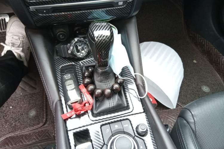 Used Mazda Atenza 2018 2.5L Blue Sky Sport Edition China VI compliant Gear Lever