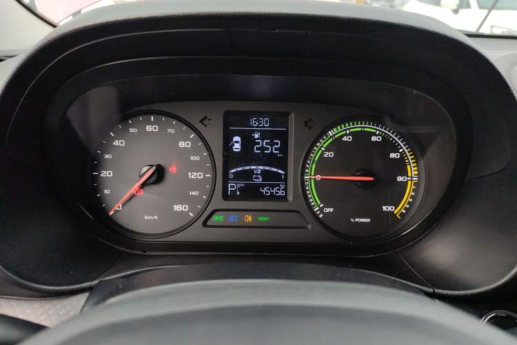 Used Roewe Clever 2022 311km QiQi BoBo Edition