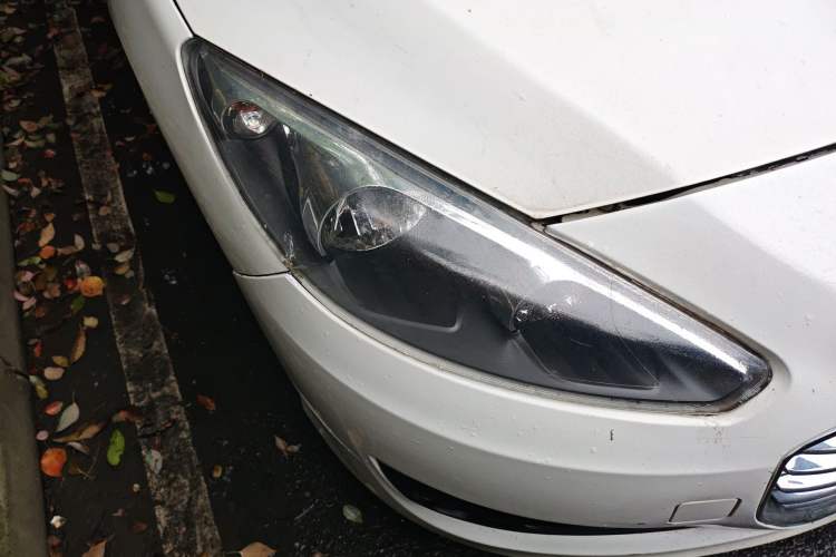 Used Peugeot 308 2012 2.0L Automatic Fashion Edition Right Front Headlight