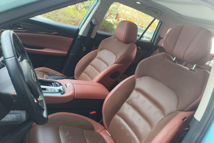 Used Skyworth HT-i 2022 1.5L PHEV 205KM Zhiyuan Edition Plus
