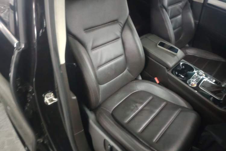 Used Volkswagen Touareg 2017 3.0 TSI Touareg Edition Right Front Seat