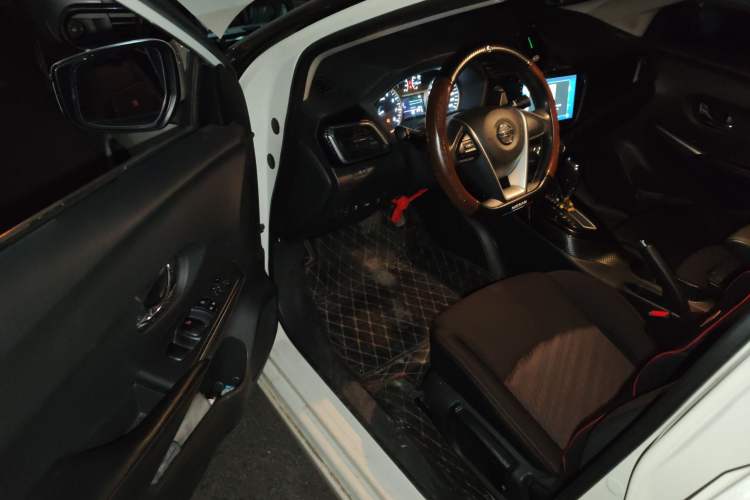 Used Nissan Lannia 2021 1.6L CVT Cool Edition Driver Seat