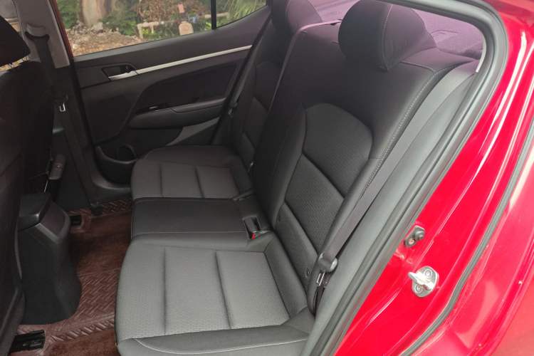 Used Hyundai Elantra (6th Generation / Lingdong) 2016 1.6L Automatic ZhiXuan – Elite Version Left Rear Seat