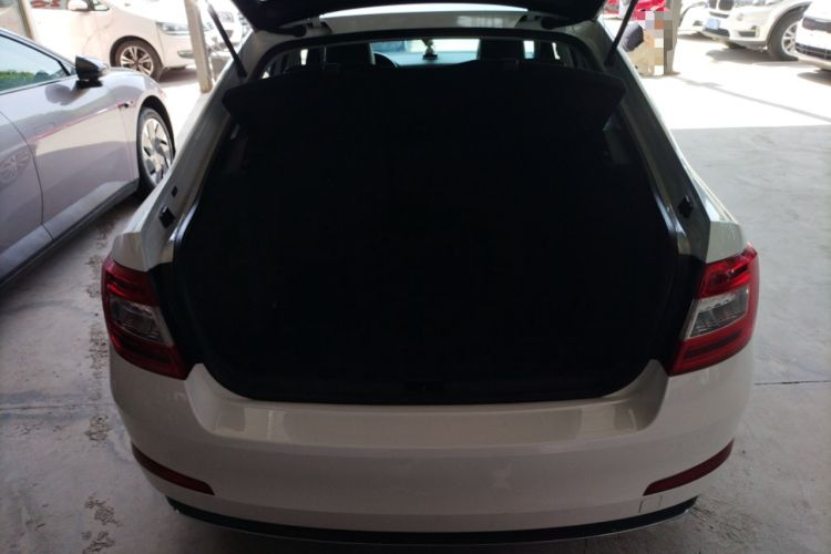 Used Skoda Octavia 2016 1.6L Automatic Smart Drive Edition
