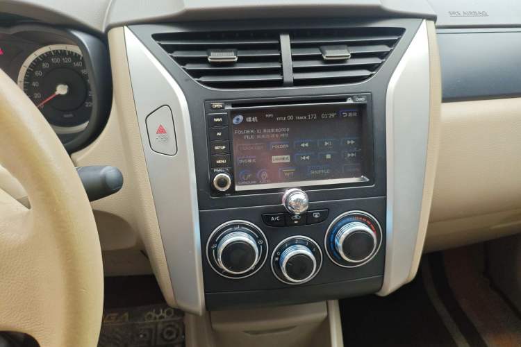 Used Venucia D50 2012 1.6L Manual Comfort Edition Audio And AC Panel