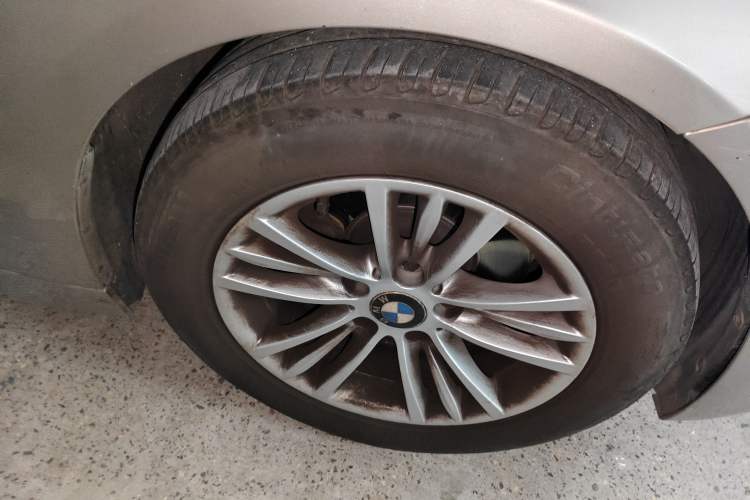 Used BMW 3 Series 2015 320Li Luxury Edition Fashion Model
