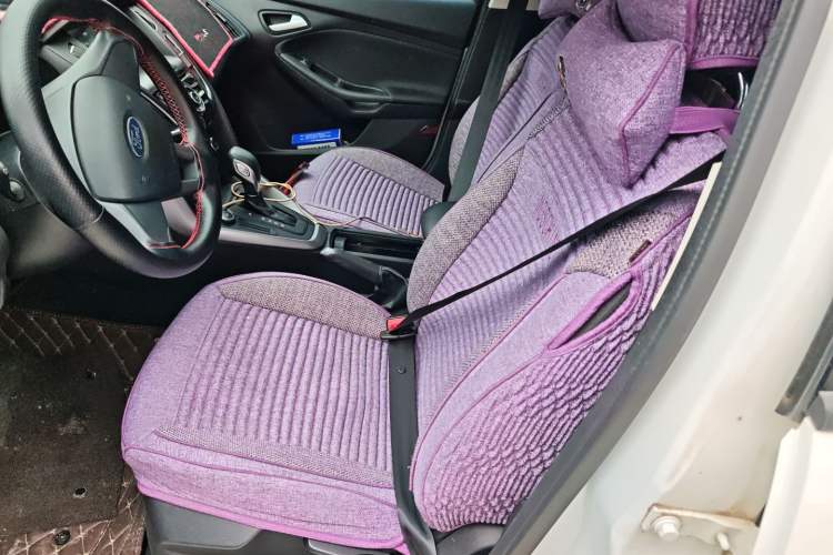 Used Ford Focus 2018 Hatchback Classic 1.6L Automatic Comfort Plus SmartDrive Edition Left Front Seat