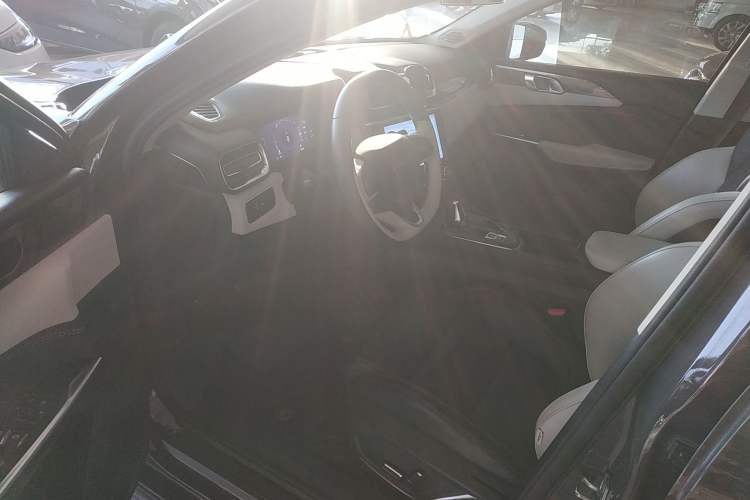 Used Lynk & Co 02 2022 1.5T DCT Shine Plus Driver Seat