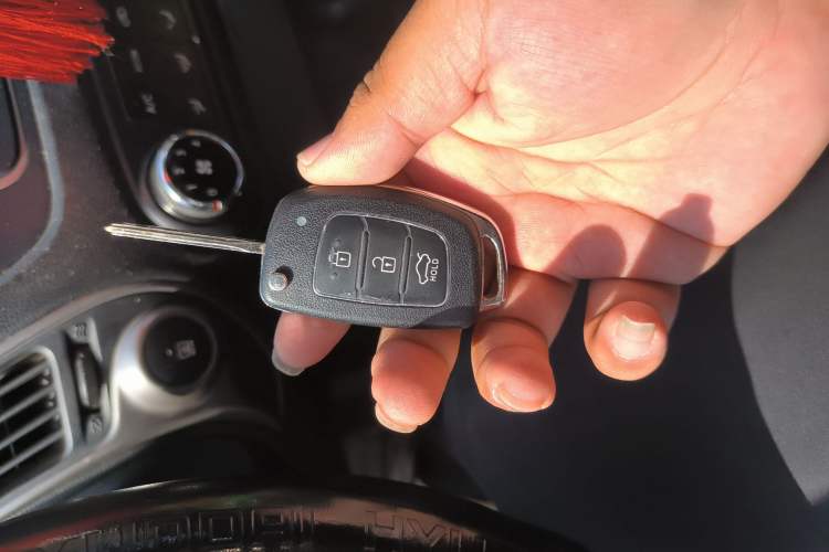 Used Hyundai ix35 2015 2.0L Manual Two-Wheel Drive Comfort Version China IV Standard Vehicle Key