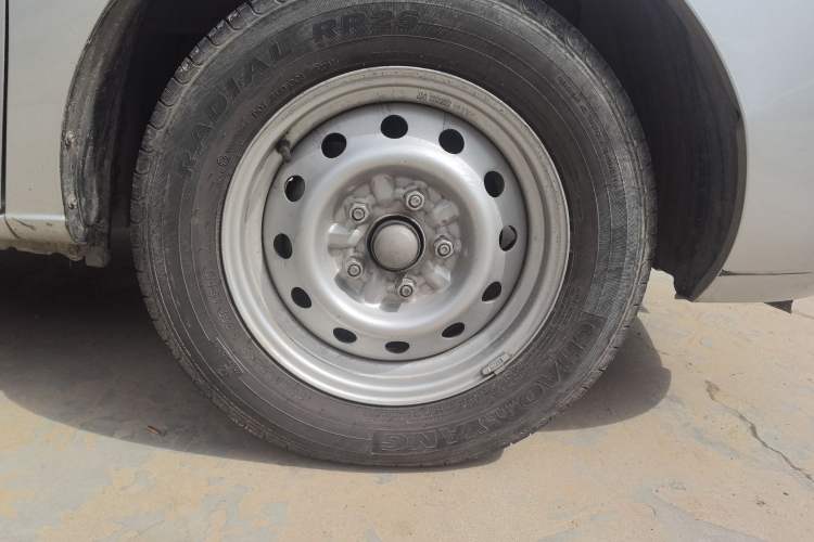 Used JAC Refine M3 2023 PLUS 1.5T 5/7-seat Classic Edition Right Front Wheel Hub