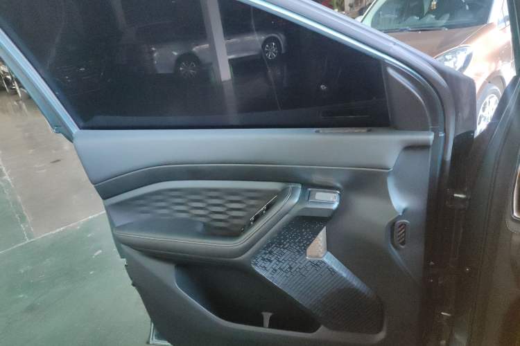 Used Wuling Xingyun 2023 2.0L DHT Flagship Edition