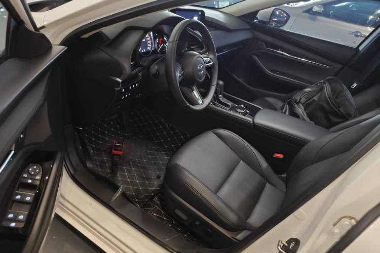 Used Mazda Mazda 3 Axela 2023 2.0L Automatic Zhiyao Edition