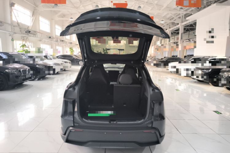 Used Tesla Model Y L 2025 Model Long-Range All-Wheel-Drive Version