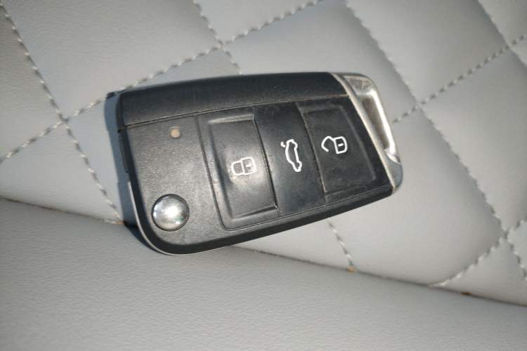 Used Volkswagen Tayron 2024 300TSI Two-Wheel-Drive Luxury Plus Advanced Version Interior 1