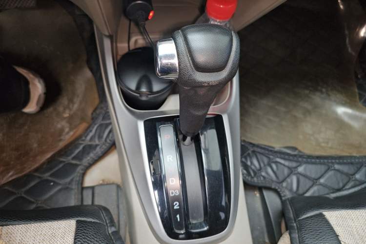 Used Honda City Classic 2008 1.5L Automatic Elite Edition Gear Lever