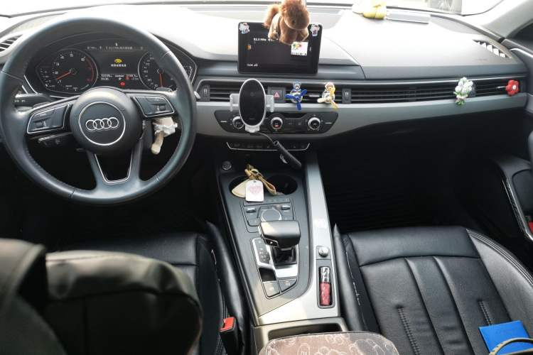 Used Audi A4L 2018 30th Anniversary Edition 40 TFSI Trendy Model