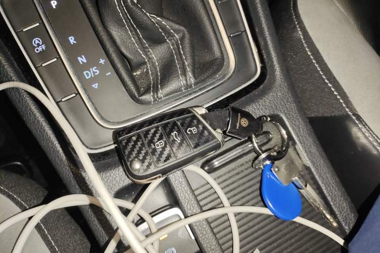 Used Volkswagen Golf 2016 1.4TSI Automatic R-Line
