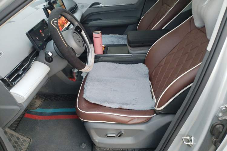 Used Bestune Yueyi 03 2025 445km Joyful Edition
