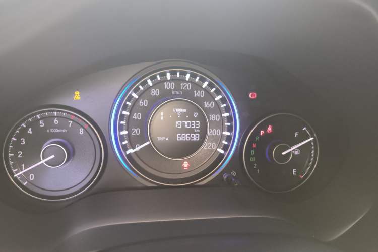 Used Honda Crider 2015 1.8L automatic luxury edition