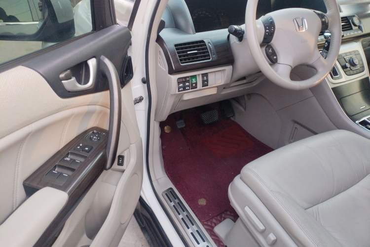 Used Honda Elysion 2015 2.4L VTi-S Prestige Edition Driver Seat