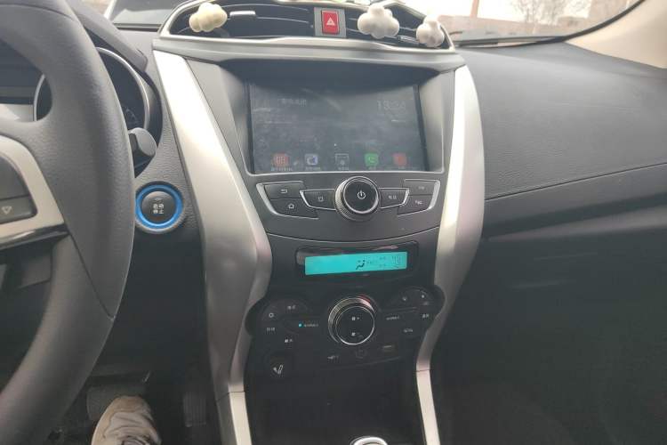Used BYD Yuan New Energy 2018 EV360 Smart Connect Cool Edition Audio And AC Panel