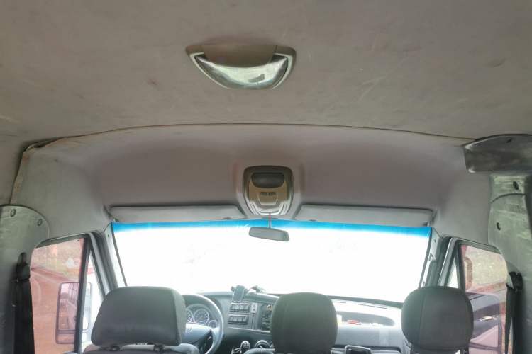 Used Iveco Power Daily 2012 2.5T-A32 Base Version
