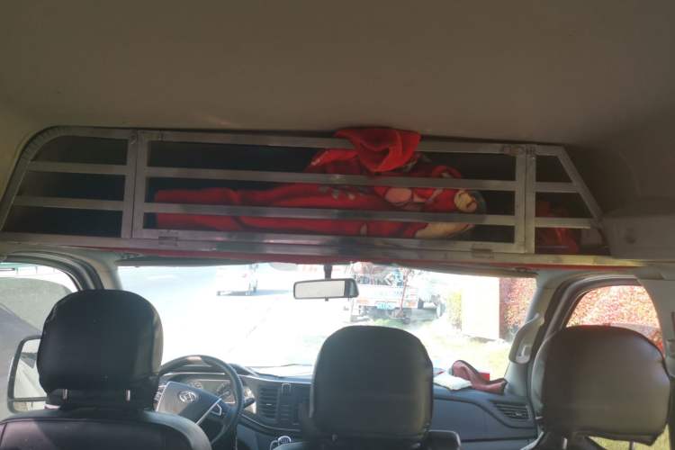 Used SAIC MAXUS Xintu V80 2021 2.0T Manual Classic Aoyuntong 127 PS Mid-axle Mid-roof 6/7/8/9-Seater Headliner