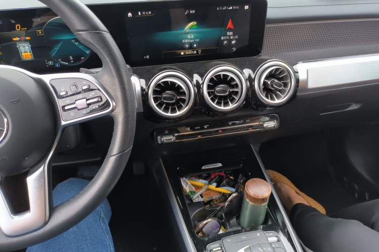 Used Mercedes-Benz GLB 2021 GLB 200 Dynamic Edition Audio And AC Panel