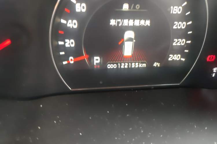 Used Kia Sorento 2013 2.4L 5-Seater Gasoline Comfort Version China IV Standard Odometer Close Up