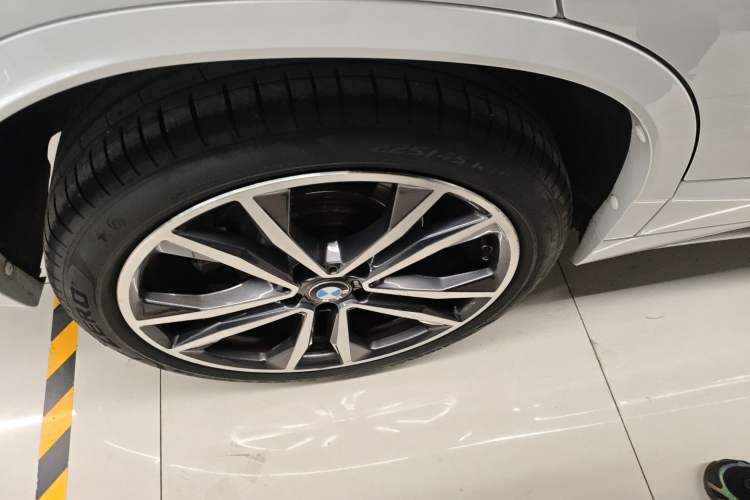 Used BMW X2 2021 sDrive25i Luxury Model with M Sport Package Exterior 2