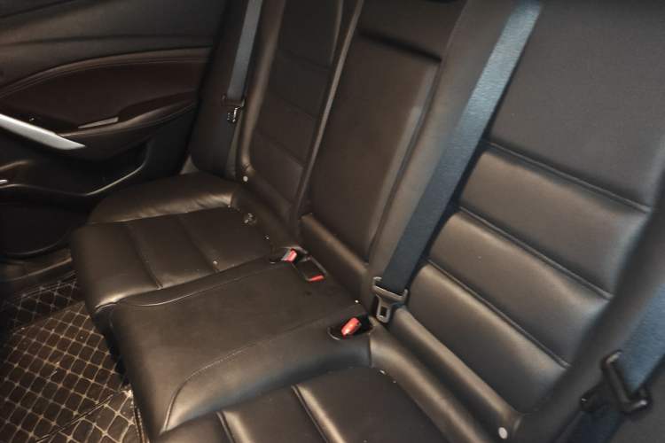 Used Mazda Atenza 2018 2.0L Blue Sky Luxury Edition China VI Standard
